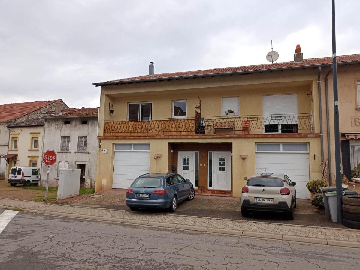 Appartement Gauche Avec Balcon Hargarten-aux-Mines Exterior foto